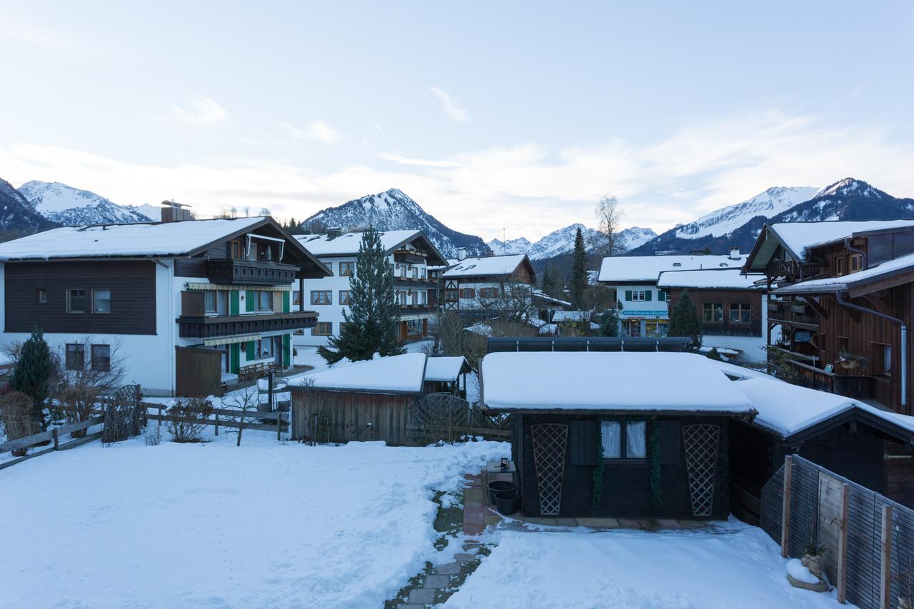 Alpenflair Ferienwohnungen Gaestehaus Tepferdt Oberstdorf Exterior photo