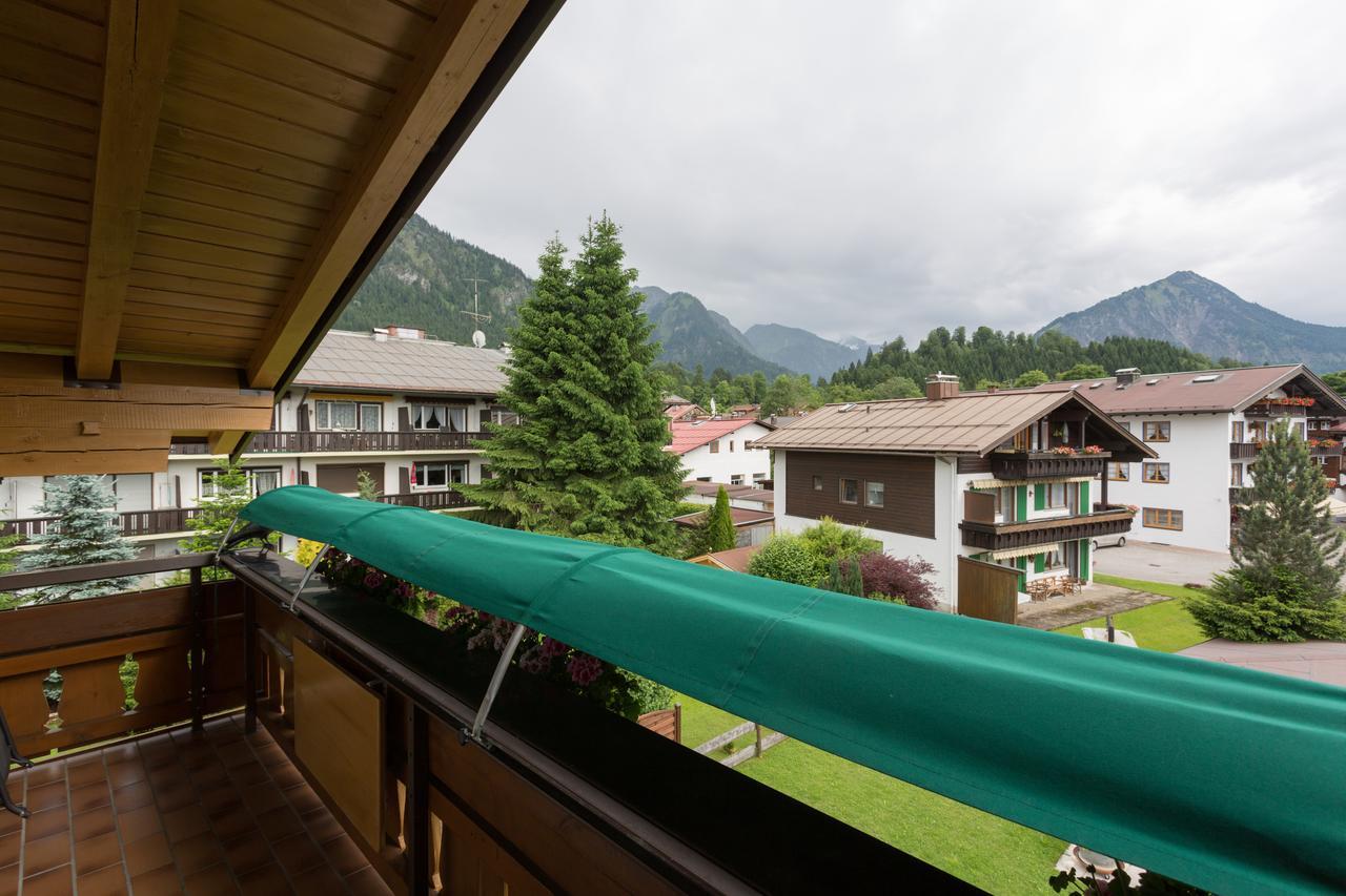 Alpenflair Ferienwohnungen Gaestehaus Tepferdt Oberstdorf Exterior photo